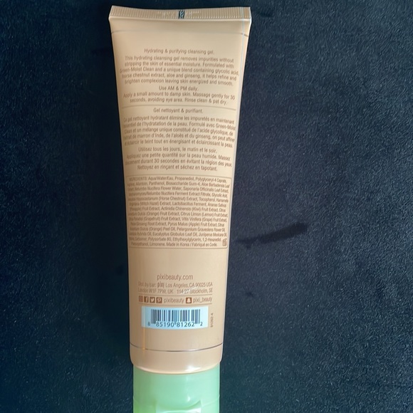 Glow Tonic Cleansing Gel - Picture 2 of 2